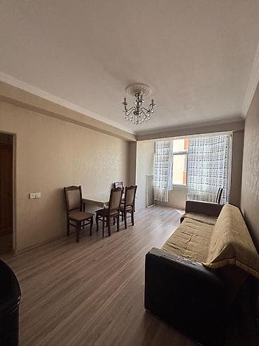 şişmə divan: Divan — 4