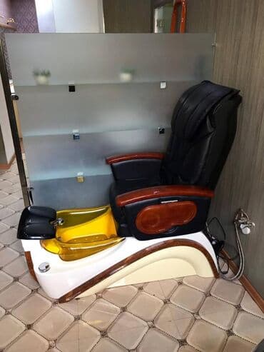 dirnaq salonu: İnşaatçılar metrosunun yaxınlığında yerləşən 127 kv sahəsi olan — 21