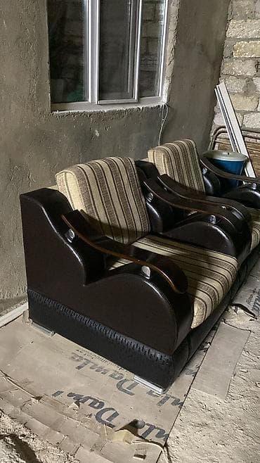 açılan kresloların satışı: 2 kreslo, Bazasız, Açılmayan — 1