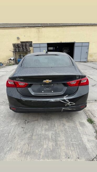 шевроле круз: Chevrolet Malibu sedan - Kuzov: 4 qapılı sedan, qrafit/qaranlıq boz — 1