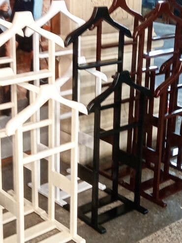 вешалки напольные для одежды оригинальные: Asılqanlar. Yeni. Ünvan Amay ticarət mərkəzi ağ şəhər maqazin 225 — 2