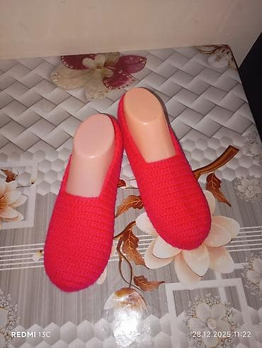 Toxunma corab satılır isteyen yaza birer ölcu ve renglere gorede