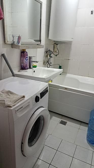 Mənzillərin satışı: Vumqtau küçəsində 3 otaqlı mənzilin 2 otağı kirayə verilir. Ailə, iki — 3