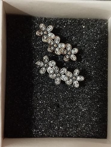 Qol saatları və aksesuarlar: Neftiçilər metrosuna çatdırılma ödənişsizdir, tam yenidir istifadə — 1