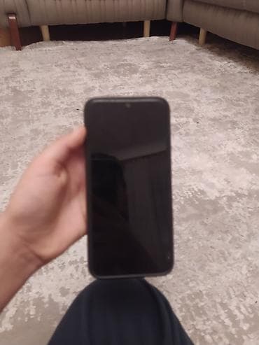 samsung a10 16: 64 yadaşSmartfon - Ekran: tam ekran ön panel, üst hissədə ön kamera — 2