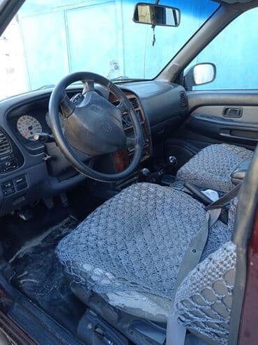 nisanlar: Nissan Pathfinder: 3.3 l | 1997 il Universal — 1