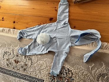 Игрушки: Uşaq geyimləri dəsti 1) Sarı-qırmızı kapüşonlu təkparça uşaq — 4