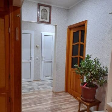 sibrizdə evlərin qiyməti: Bakı, 4 otaqlı, Köhnə tikili, m. Xalqlar Dostluğu, 105 kv. m — 14