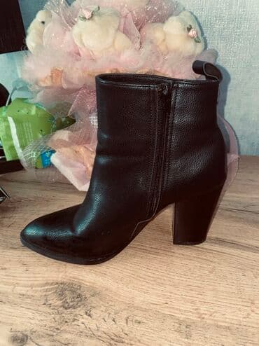 qadın bot: Qadın üçün qara dəri bot - Model: Qısa qol­lu, yan tərəfdən fermuarlı — 2