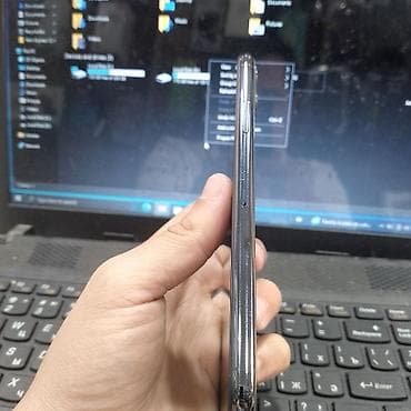 dubay iphon: IPhone 11 Pro, Matte Midnight Green, Face ID — 4