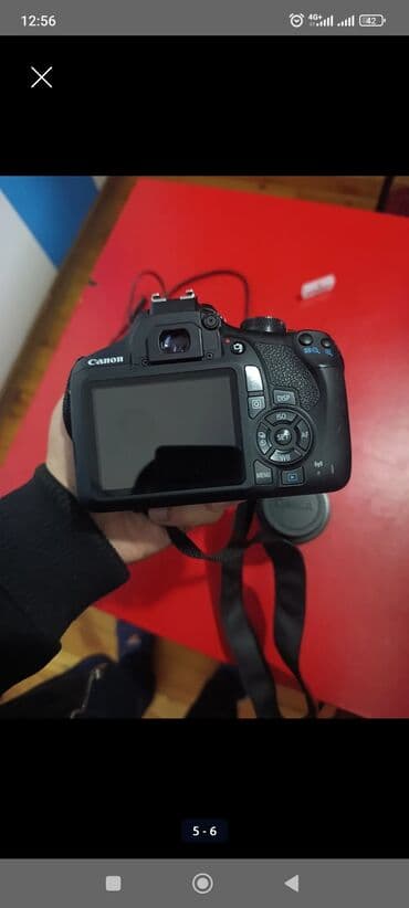 Canon EOS 200D DSLR fotoaparat komplekti Xüsusiyyətlər: - Güzgülü