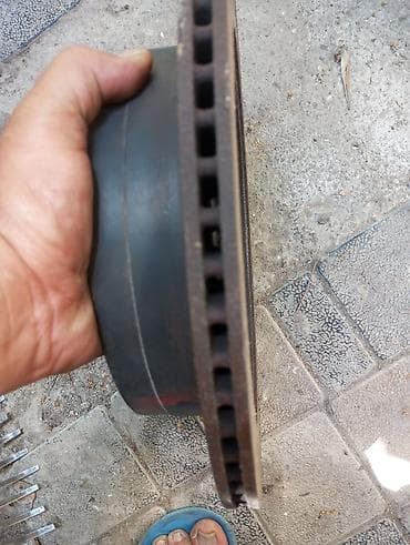 disk lada: Tayota pradonun eylece diskisi bir ededi — 1