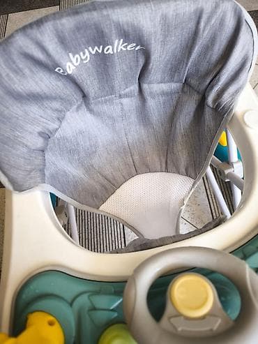 Tibbi məhsullar: Uşaq gəzdirəni – Babywalker - Rənglər: ağ korpus, mavi alt baza, boz — 4