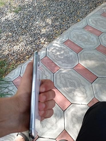 IPhone X, 64 GB, Gümüşü