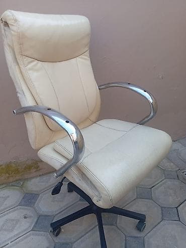 mini laqonda: Təkərli, Qolları tənzimlənmir, Süni dəri — 2