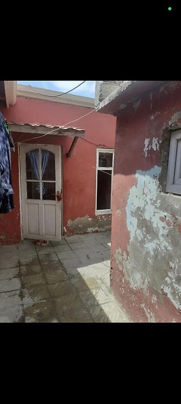 2 otaqlı həyət evi - Geniş həyət sahəsi, daş döşəmə - Ayrı girişli