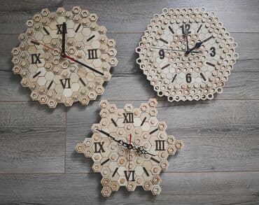 taxta pilləkan: Divar saatları, Mexaniki, Saniyə əqrəbi — 1