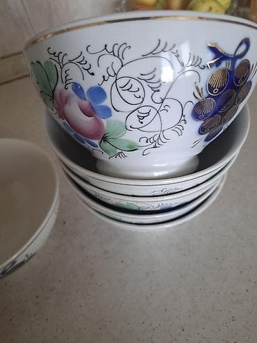 Kasalar: Kasalar, 6 ədədli dəst, rəng - Ağ, SSRİ — 1