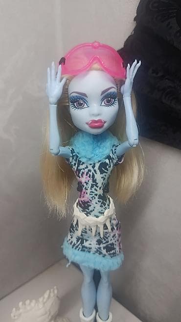 oyuncağlar: Monster High kuklası – Abbey Bominable Art class seriyası — 2