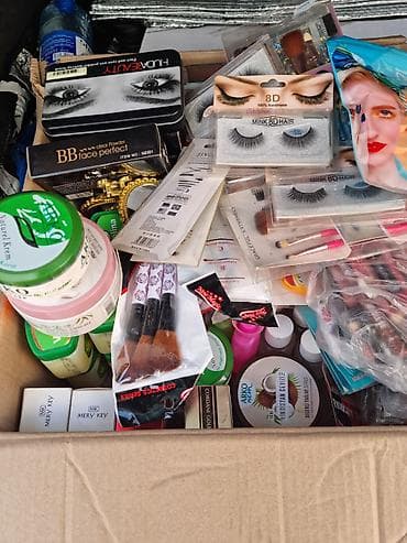 uz kremi: Kosmetik dəst, Huda Beauty, >10 məhsul, Yeni, Ünvandan götürmə — 8