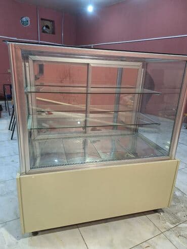 ikinci el soyuducular: Soyuducu tam işləkdir. Uzunu 1.40 sm. Qiymet 800 azn Unvan Ramani — 1