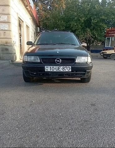 Opel Astra: 1.8 л | 1985 г. Универсал at lalafo.az Opel Astra: 1.8 л | 1985 г. Универсал