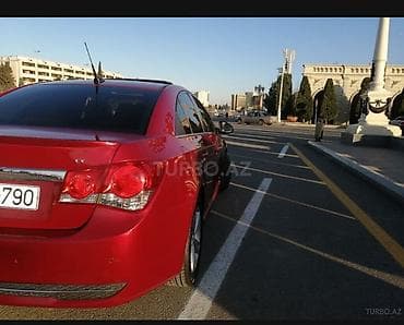byd qin l: Chevrolet Cruze: 1.4 l | 2012 il Sedan — 8