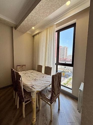 Mənzillər: İcarəyə verilir 3 otaqlı yeni tikili 80 m², Dərnəgül m. Kateqoriya — 10
