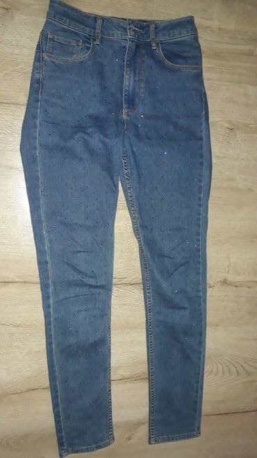 женские джинсы со стразами: Jins . Джинсы. Tezedi.С камнями Сваровски. Hec bir difekt yoxdu. ecemi — 2