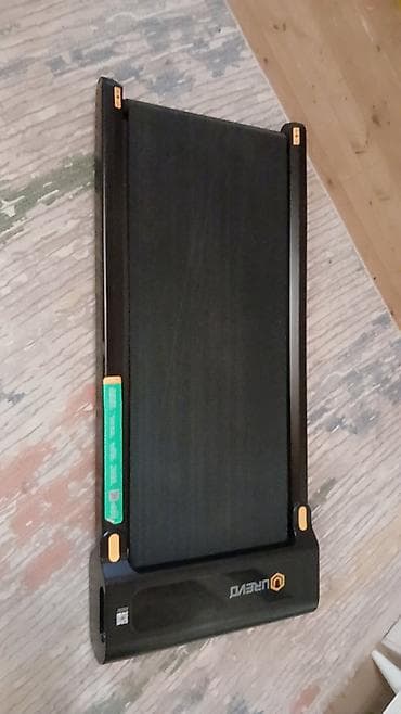 walking pad: UREVO Walking Pad ev/ofis üçün kompakt qaçış yolu - Brend/model — 2