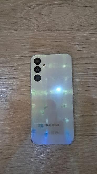 philips xenium 9@9h: Samsung Galaxy A25, 256 GB — 2