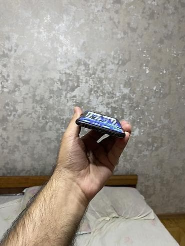 wifi extender: IPhone 11 Pro Max, 256 GB, Space Gray, Face ID — 7