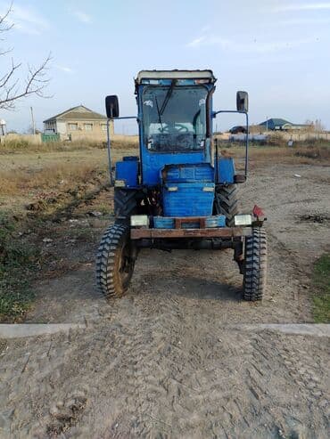 T-28 traktor - Korpus: Kabinəli, ön və arxa işıqlarla, iki yan güzgü lalafo.az -da T-28 traktor - Korpus: Kabinəli, ön və arxa işıqlarla, iki yan güzgü