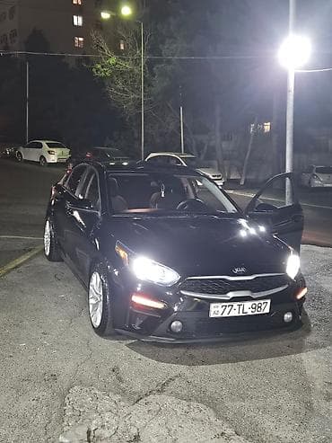 aqua disk: Kia Cerato: 2 l | 2019 il Sedan — 4