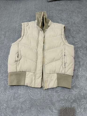 papaqlı qadın jiletləri: Qadın/Unisex şişmə jilet - Rəng: krem/bej - Model: qolsuz, şişmə — 1