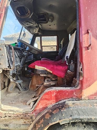 kamaz bakı: KAMAZ 6x4 dumpper yük maşını - Marka/model: KAMAZ (önü qaldırıla — 4