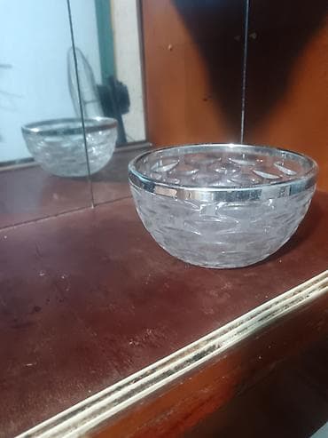 Şüşə meyvə/salat qabı - Material: qalın, şəffaf şüşə - Dizayn: kəsim — 1