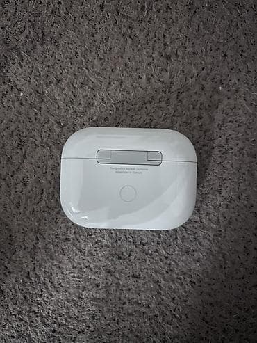 ipod nano 6: Airpods Pro 2 type c giriwi ile nauwnik 1 heftedi alinib uzerinde — 2