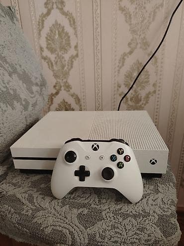 Xbox One S (ağ rəng) oyun konsolu - Modell: Xbox One S - Rəng: ağ -