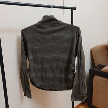 Другая женская одежда: Hər biri 5azn Qadın köynəyi – qısa kəsim, elastik rib trikotaj. - — 7