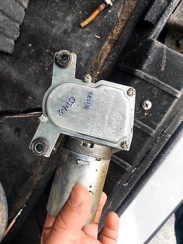 lada vaz 2101: Avtomobil arxa şüşə silgisi üçün elektrik mühərriki (reduktorlu). niva — 1