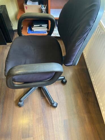 купить офисный стул бу: Б/у, С колесиками, Рукояти не регулируются, Ткань — 1