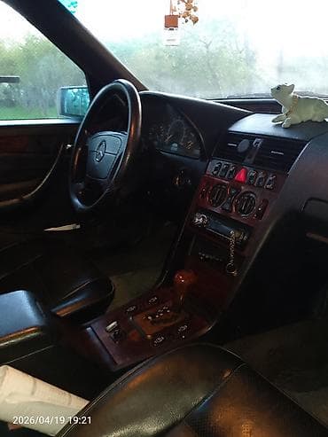 abş çəkmələri: Mercedes-Benz C-Class: 2.3 l | 2000 il Sedan — 10