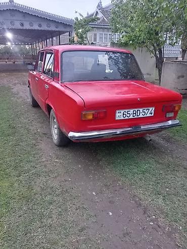 VAZ (LADA) 2111: 1.3 l | 1976 il Sedan