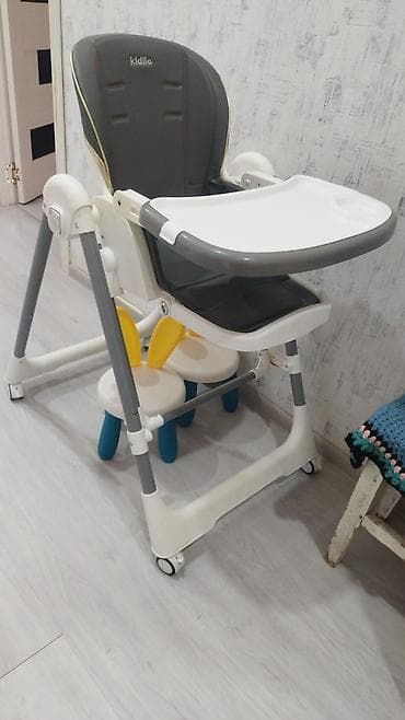 Yemək masaları, oturacaqları: Yemək masası satılır 50 manata.yellenceklidi.az işlənib.qiymet — 1