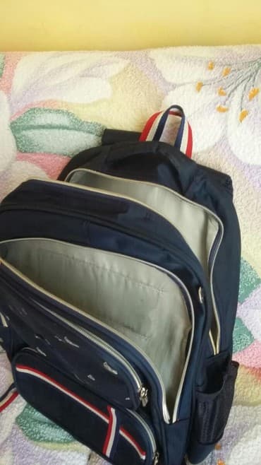 məktəb yupkaları: Mekteb sumkasi, az ishlenib, yaxshi veziyyetdedi, 8 manat — 3