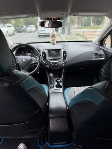 lada granta qiymeti: Chevrolet Cruze sedan - Kuzov: 4 qapılı sedan, açıq göy rəng - Nömrə — 4