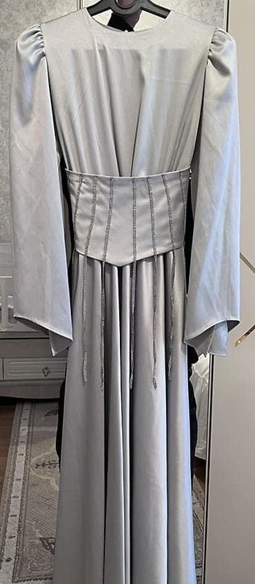 Gümüşü-boz rəngli uzun ziyafət/libas - Model: Uzun, A-kəsimli ətək