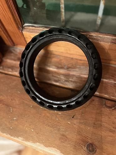 Şin və təkərlər: Elektrikli skuterlər üçün yumşaq, deşilməyən daş təkər satılır — 1