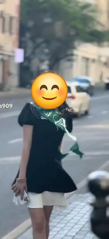 Qara rəngli qısa don – zərif və gündəlik kombinlər üçün son zəng üçün